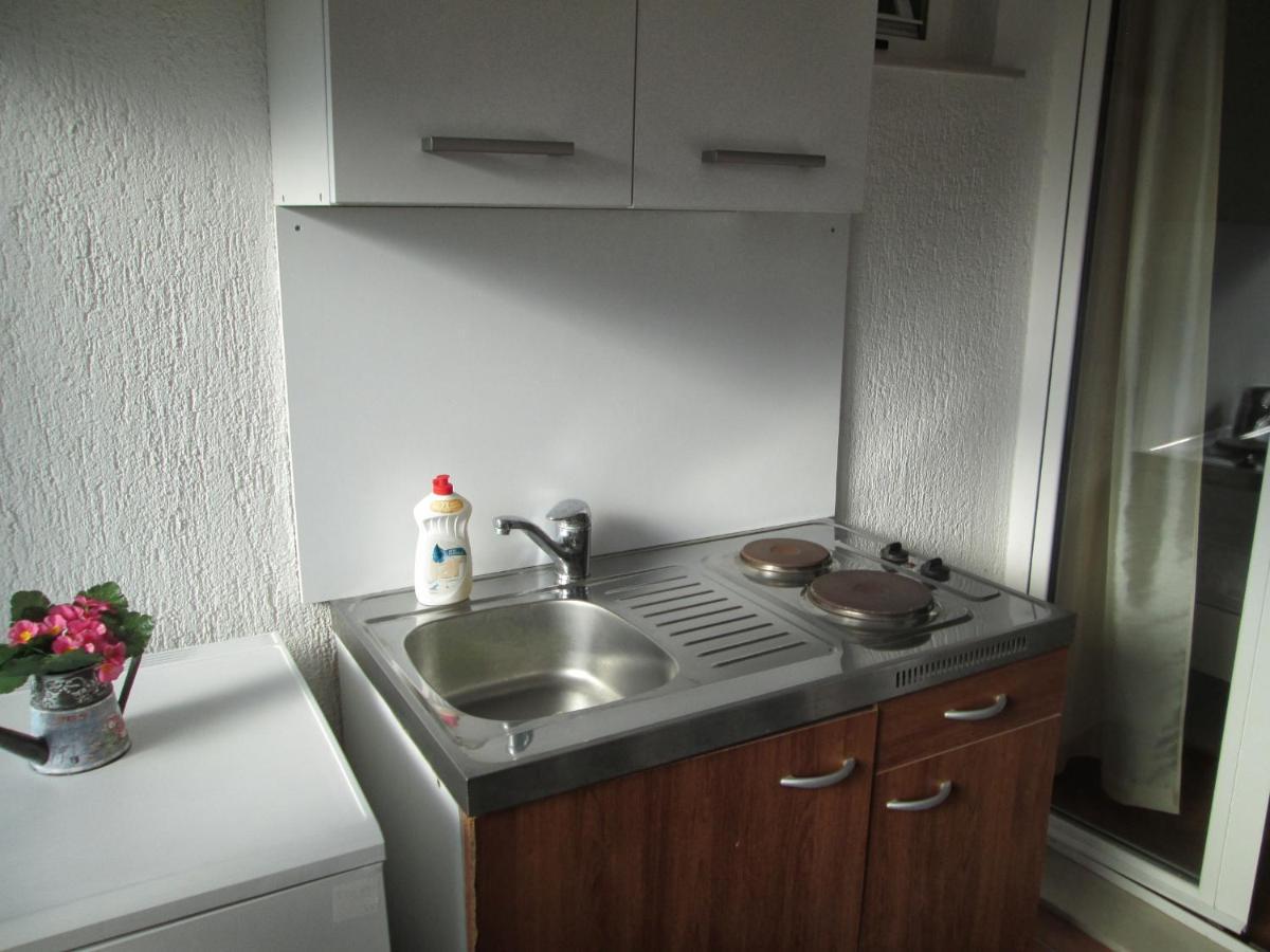 Apartments And Rooms With Parking Space Nin, Zadar - 5805 Exterior photo
