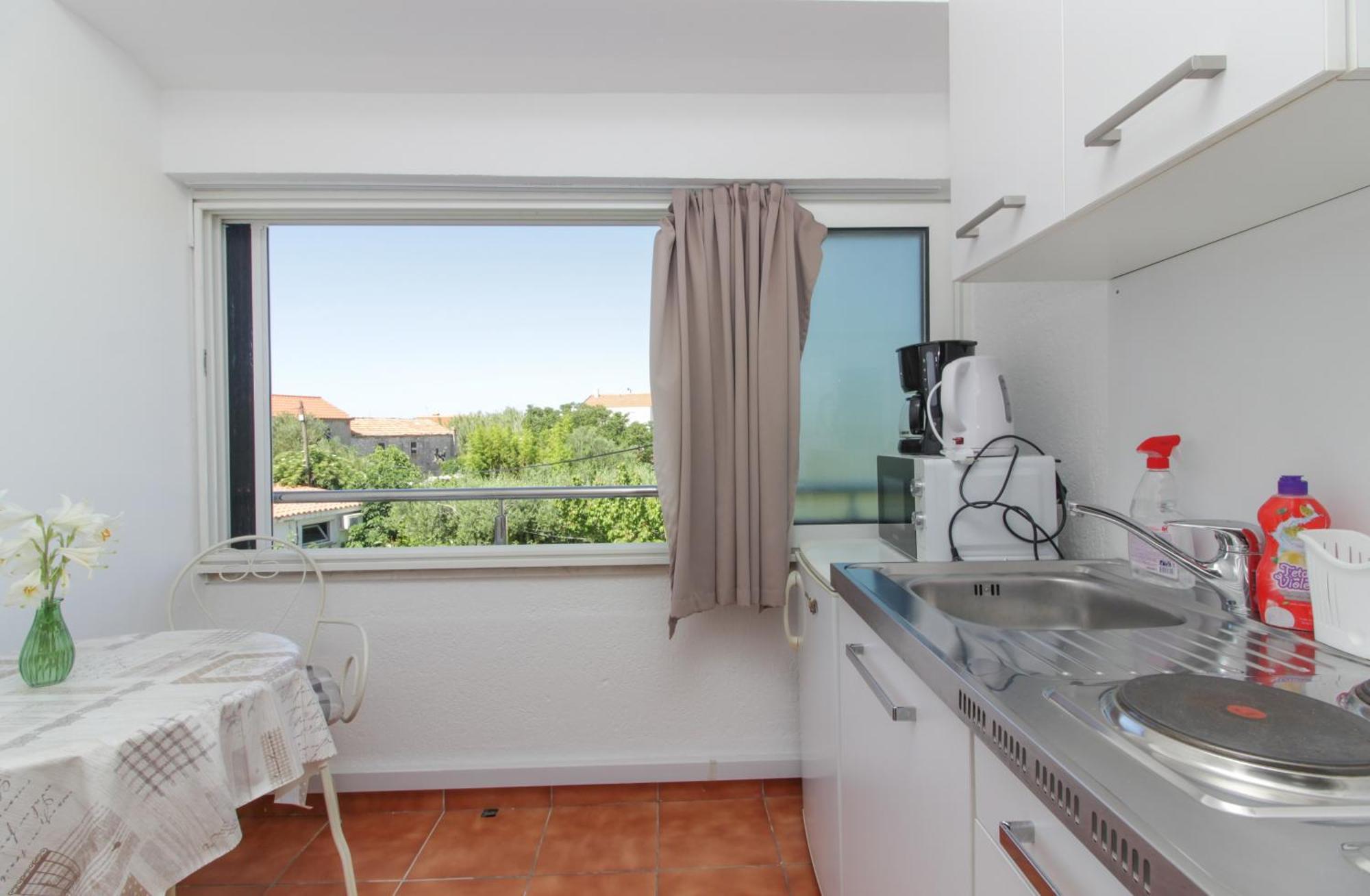 Apartments And Rooms With Parking Space Nin, Zadar - 5805 Room photo